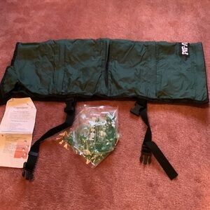 Pup-a-pedic vest with cool/heating gel packs and carrier bag 🔴